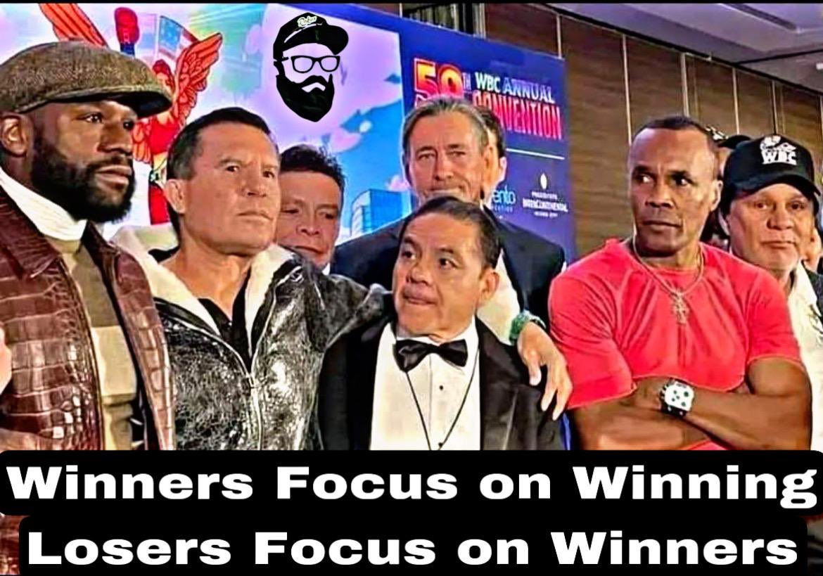 BoxingROKus's tweet photo. By this picture, can the frase be RIGHT ?
#BoxingWinners https://t.co/dCDuqgUC31