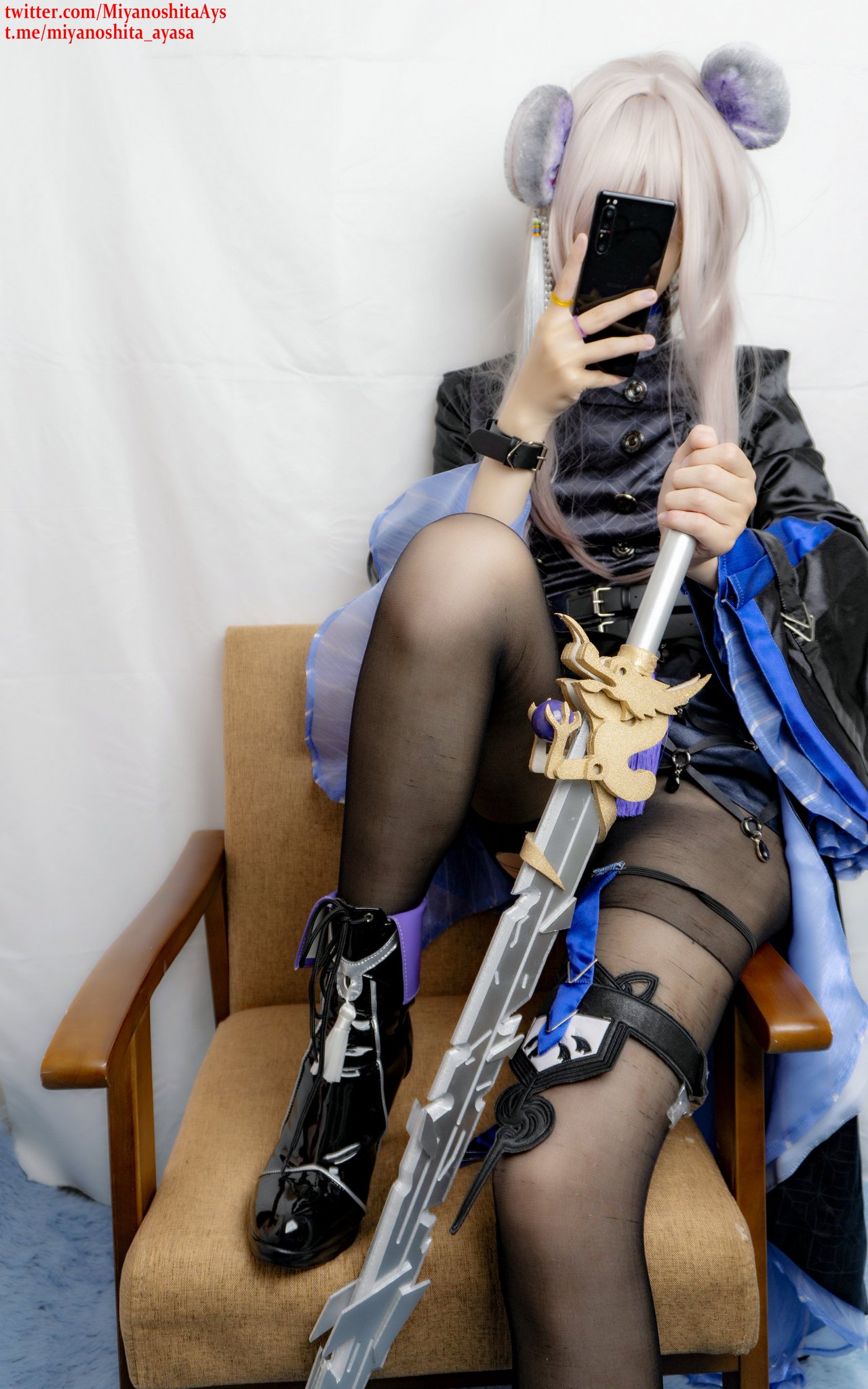 1 pic. 好久不见~最近终于有空啦~先试试衣服~下次来点涩涩~ 顺便这角色怎么凹姿势~我甚至是按照上次出刻晴的pose... #伪娘 #女装子 #男の娘 #男娘 #COSPLAY https://t.co/yocNtGZAN5
