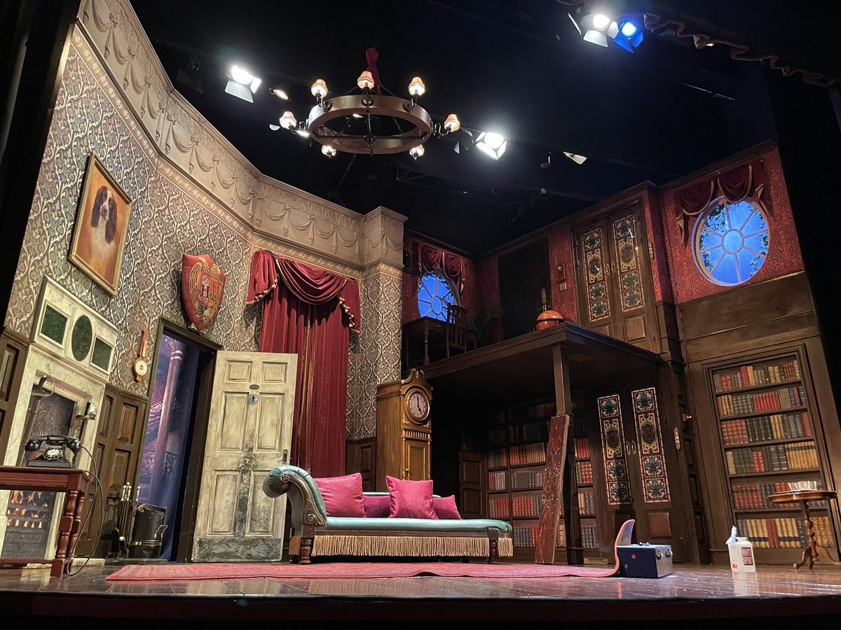 JosephIlett19's tweet photo. Always love a cheeky trip to @playgoeswrong Trip 18 was one to remember! A huge thank you to @rosspvirgo and @luceydoyle for this smashing picture! (You can see Ross loved his cheeky present from me) thank you everyone at Haversham Manor for a cracking afternoon! 🙌🏻 https://t.co/2Bn7TJeR5H