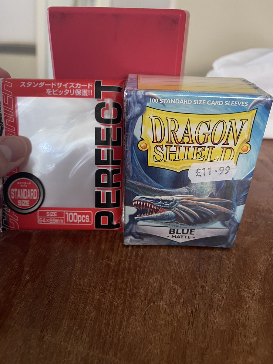 Delta_MTG's tweet photo. Every TCG player ever. 
Four stores in my area didn’t have inner sleeves so I had to do Amazon. 
Next day delivery too. https://t.co/5W8o0naswu