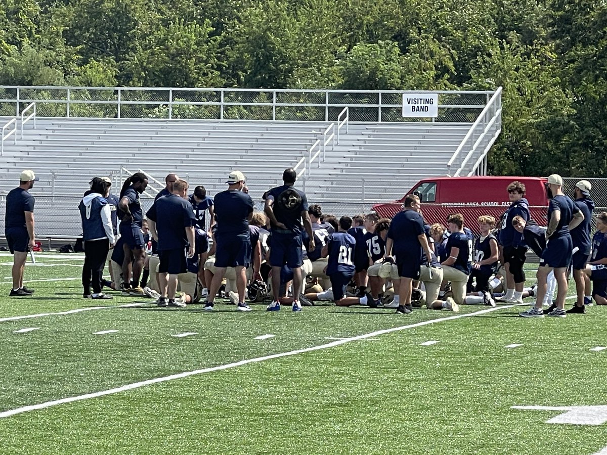 Hopewell Sports Nation (@hopewellsnation) on Twitter photo Hopewell Is Physical In Impressive Scrimmage Win Over Freedom hopewellsportsnation.com/2023/08/19/hop… <a href="/WPIAL_Insider/">WPIAL Insider</a> <a href="/bctimes/">Timesonline.com</a> Hopewell Is Physical In Impressive Scrimmage Win Over Freedom hopewellsportsnation.com/2023/08/19/hop… <a href="/WPIAL_Insider/">WPIAL Insider</a> <a href="/bctimes/">Timesonline.com</a>