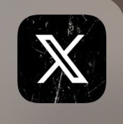 lammert's tweet image. Waarom ziet het X pictogram op m’n telefoon eruit alsof iemand van Apple het als bierviltje heeft gebruikt?