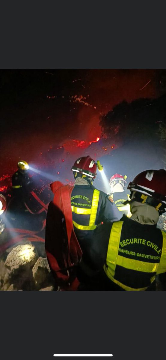 UIISC5CORTE's tweet image. #JourneeMondialeDeLaPhotographie
Deux actions, une devant l&apos;objectif et l&apos;autre derrière. 👌
#FORMISC #sapeurssauveteurs
#ToujoursEtPartout