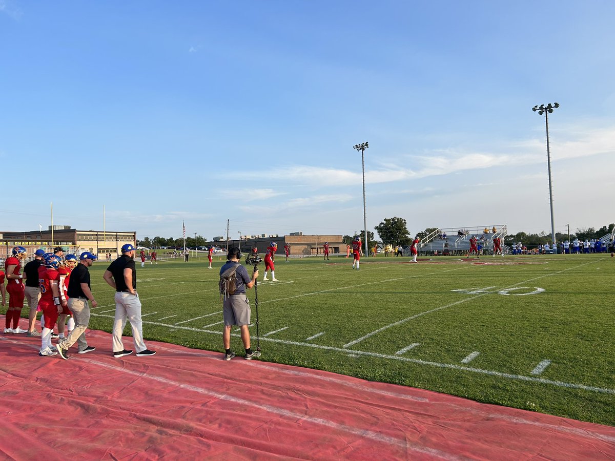 CCoxKY's tweet photo. So glad football season is here! Congrats to @CoachSagrecyWC and our Commander Football Team on a great opening win! #WCPride #CommandersRise https://t.co/t1LH5uZVzJ