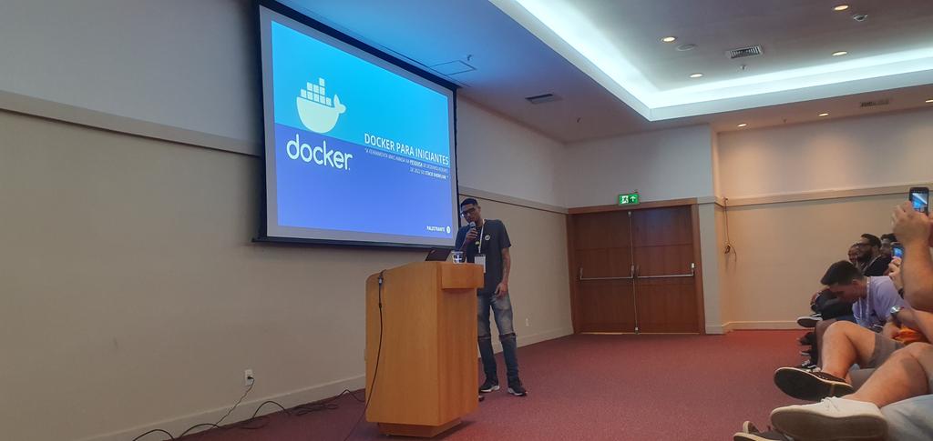 marcelezacom's tweet image. Brendo Freitas @_brendinho1 chegando com &quot;Docker para Iniciantes&quot; @devopsdayrio