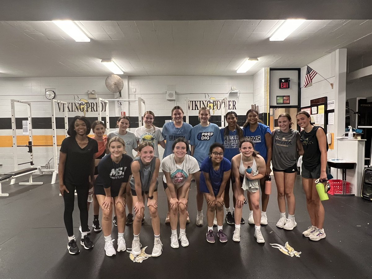 SMWVolleyball's tweet photo. 5:45am on a Saturday 💪🏻🏐 https://t.co/7RpqQBLIzx
