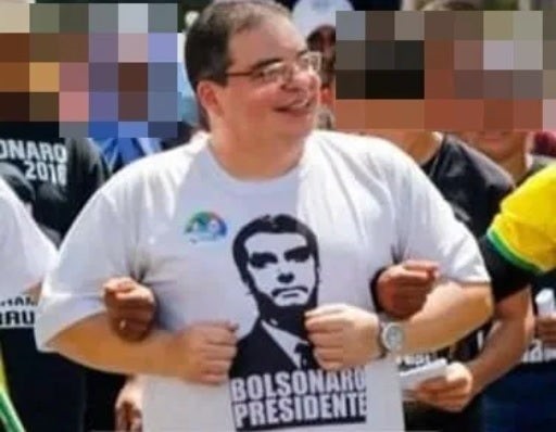 BrasilPost13's tweet photo. Mais um Corno Bolsonarista Estuprador, que apoia o Bolsonaro.

Líder da Associação Nacional dos Conservadores é condenado por pedofilia.
Fred Pontes, um bolsonarista conhecido por atacar mulheres e por ser defensor da família e "bons costumes", é condenado por estupro de menor.👇 https://t.co/dXfYyDaAlK