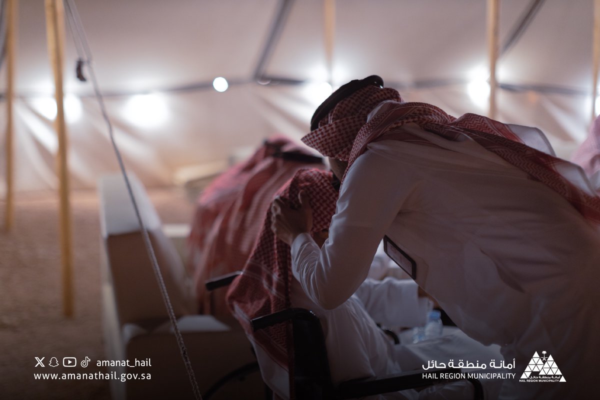 Amanat_Hail's tweet photo. #حائل_الأجمل | 📸 

نفخر بأن تكون أماسينا بحضورهم، ولأن ديننا الحنيف يحث على تقدير وإكبار كبير السن.. اخترنا أن نكون بقربهم في اليوم العالمي للعمل الإنساني، أصدقائنا الآباء في دار المسنين ♥️

#اليوم_العالمي_للعمل_الإنساني
#أمانة_من��قة_حائل https://t.co/djHwUJURZE
