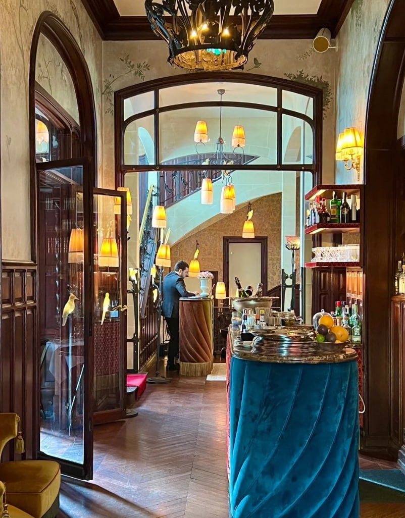 I believe that every life will have a reason to live hard. Even though there will be times when you are in the dark, you will eventually meet those who have light in your body. Happy weekend