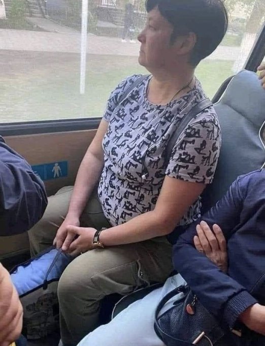 This woman&rsquo;s shirt 😂😂 https://t.co/4KfweBTpV1