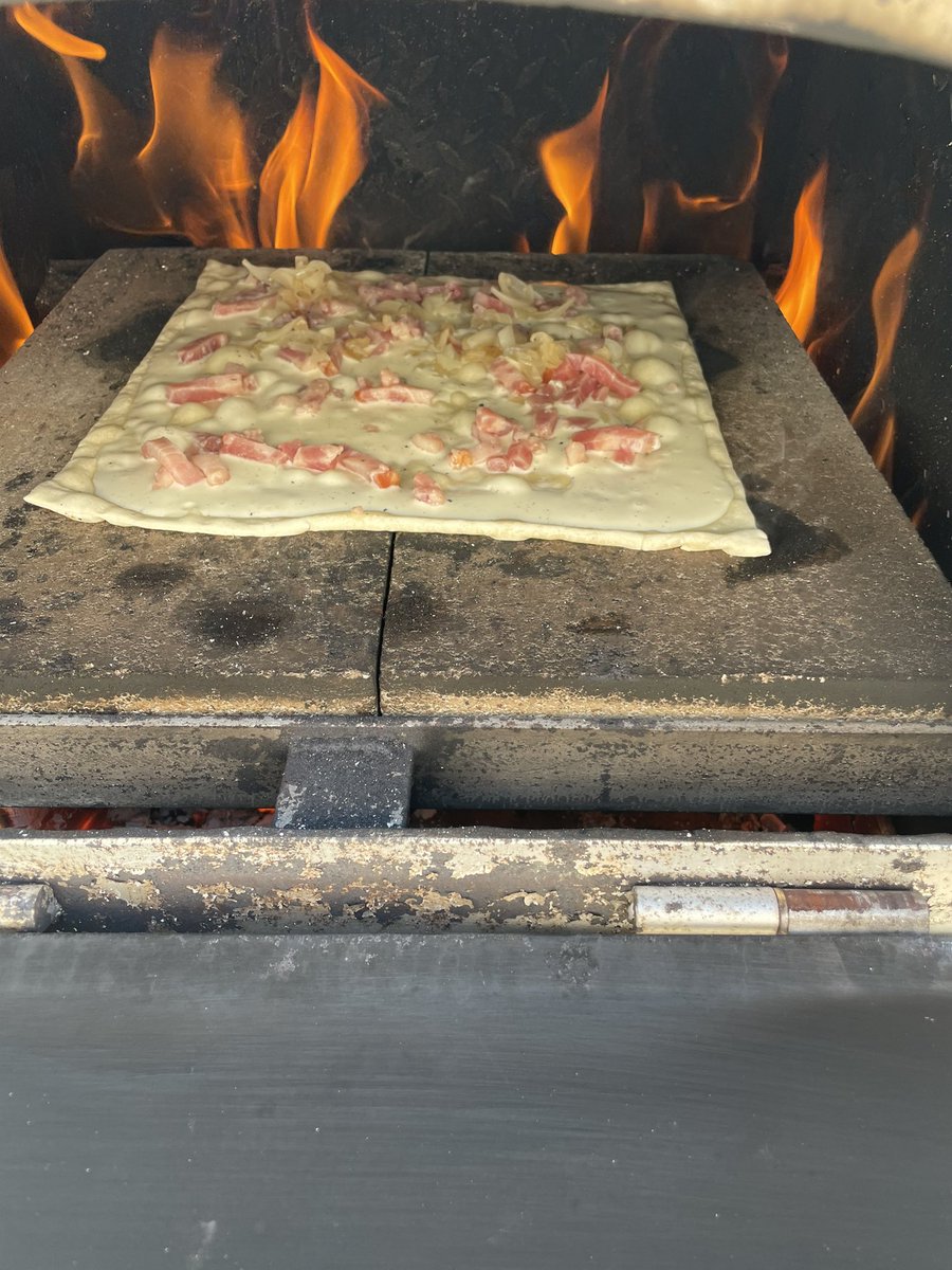 Petite journée Alsacienne en Charente Maritime,tellement bon tarte flambée au munster 🥰🥰🥰
<a href="/ggomez_chef/">Guillaume Gomez</a> <a href="/gillespudlowski/">Gilles Pudlowski</a> <a href="/guysavoy/">Guy Savoy</a> <a href="/Chef_Etchebest/">Philippe Etchebest</a> <a href="/LaPlateformeCHR/">La Plateforme CHR</a> <a href="/AlainChartier56/">AlainChartier</a> <a href="/AlsaceWines/">AlsaceWines</a> <a href="/FrancoisAdamski/">François Adamski</a> <a href="/cyril_lignac/">Cyril Lignac</a> <a href="/R_Qualite/">Collège Culinaire de France</a> <a href="/danny_khezzar/">Danny khezzar TopChef 14</a> <a href="/Riboulet_Hugo/">Riboulet Hugo</a>