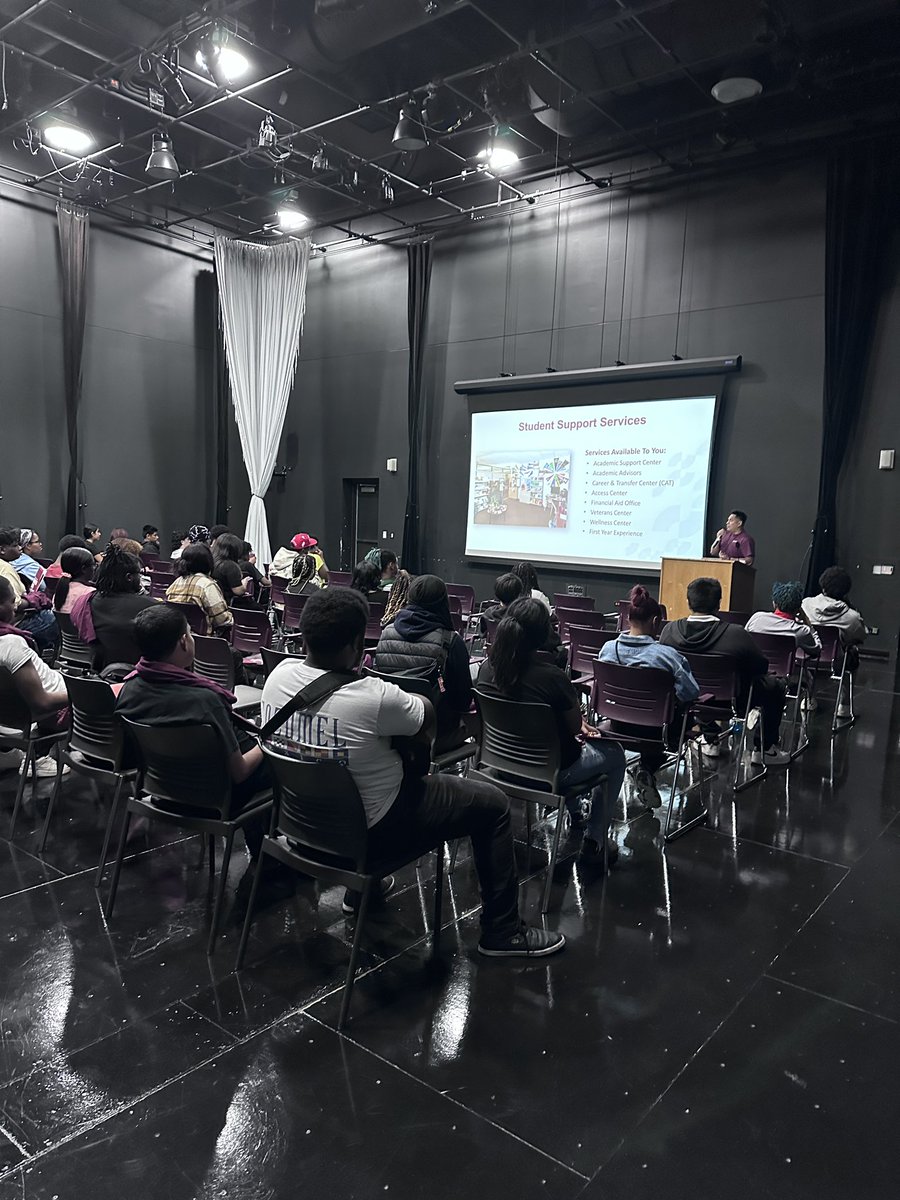 KK_College's tweet photo. Today during Start Smart Student Orientation, students received assistance to be ready on day ☝🏾. 

We are excited to get the semester started, don’t forget, classes begin Thursday, August 24. 

#StudentsFirst #KKCStrong #StartSmart #CommunityCollege #LetsGo #Fall2023 https://t.co/fzb6XQsw4h