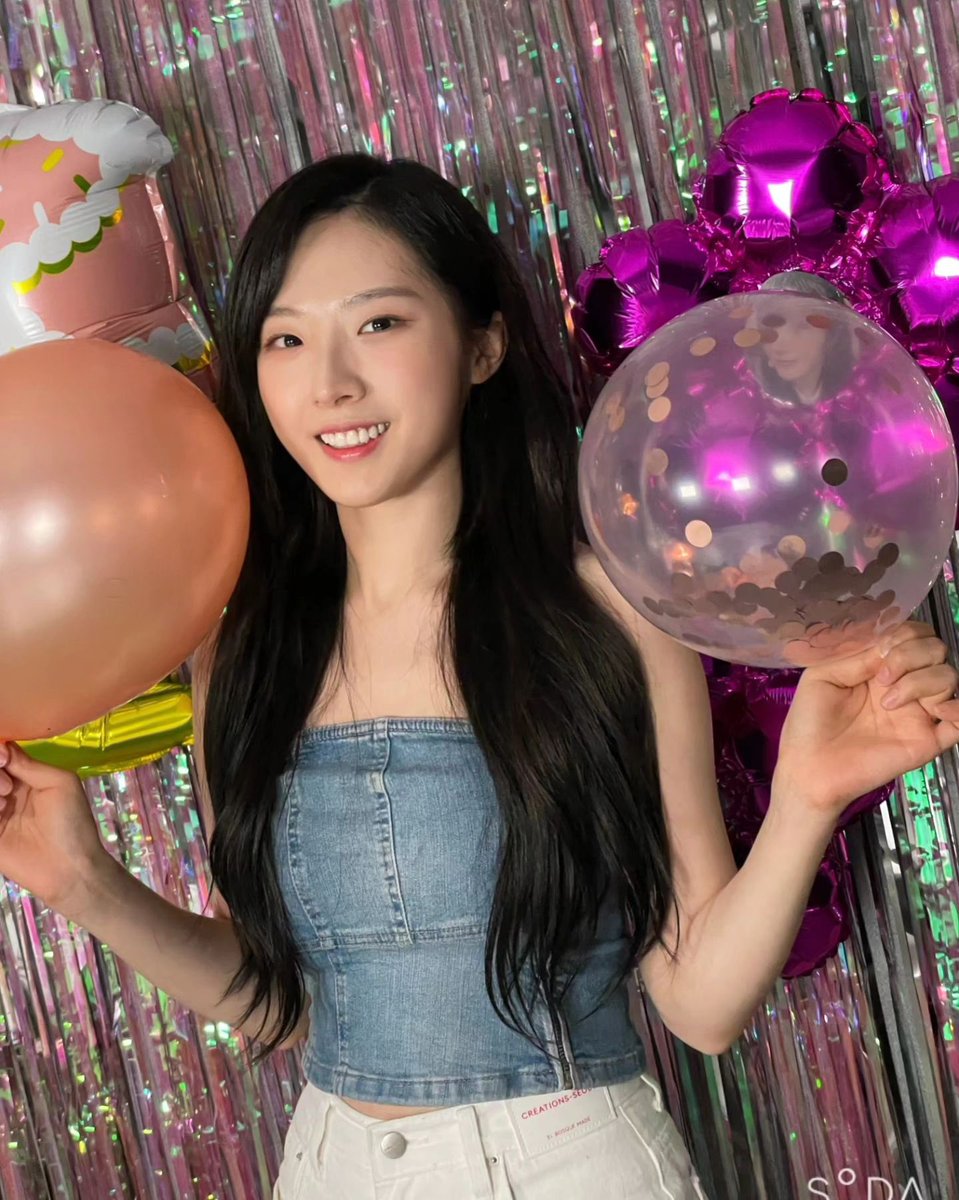 ARTMS_FRANCE's tweet photo. (📸) 190823 ፧ INSTAGRAM

✎ ̼ #Haseul a publié de nouvelles photos sur Instagram ! 🕊️
(Maintenant supprimées)

› M 🐻 https://t.co/t2nGBAI7FZ