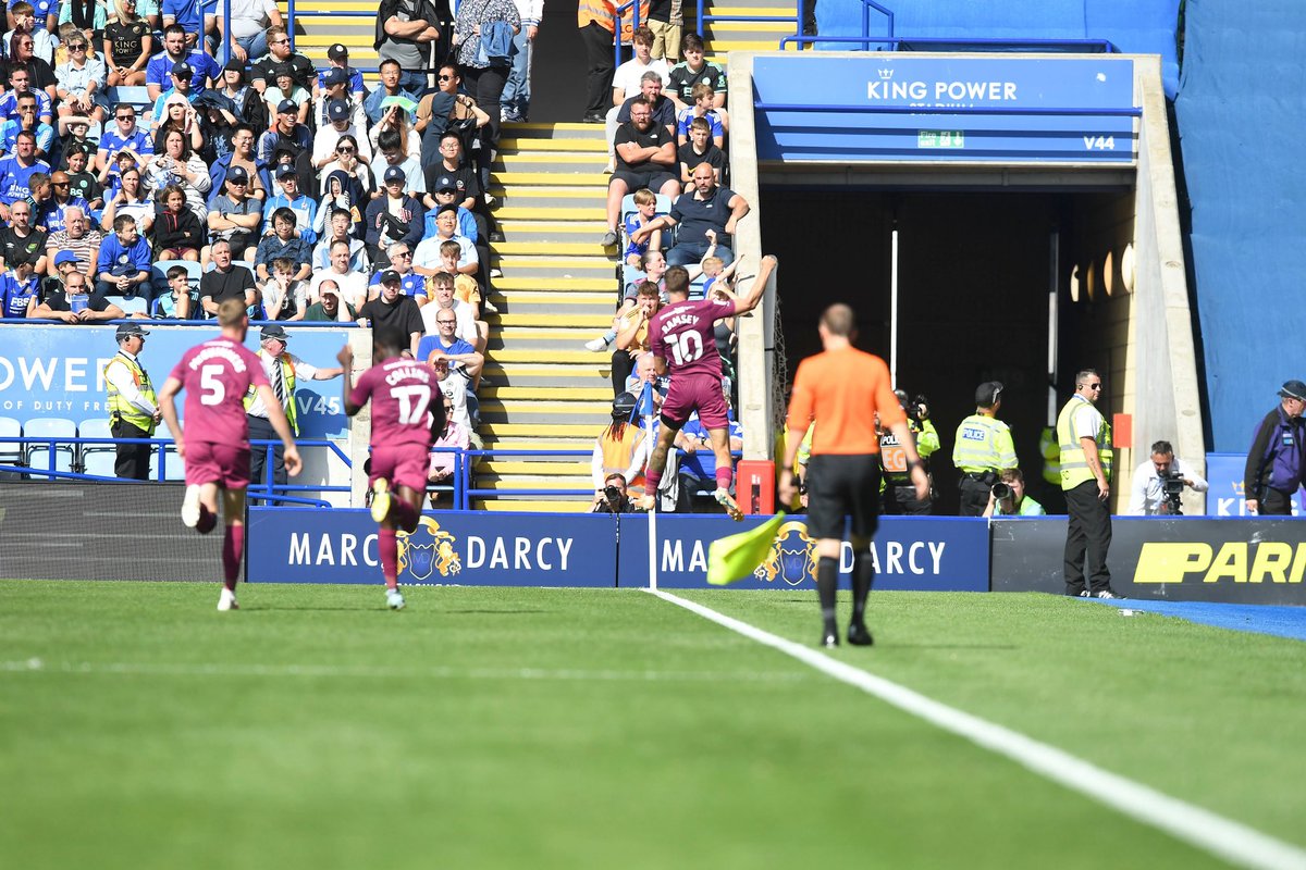 aaronramsey's tweet image. Been waiting for that feeling 💜 Gutted we couldn’t take our chances but a lot of positive to build on. Early days, big game for us to look forward to next week. Away fans different class again 🙌🏼👏🏼 @CardiffCityFC