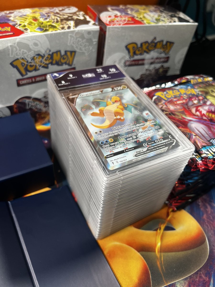 ON DÉCOUVRE MAINTENANT LA NOTE de 50 CARTES GRADÉES SUR KICK 💚
