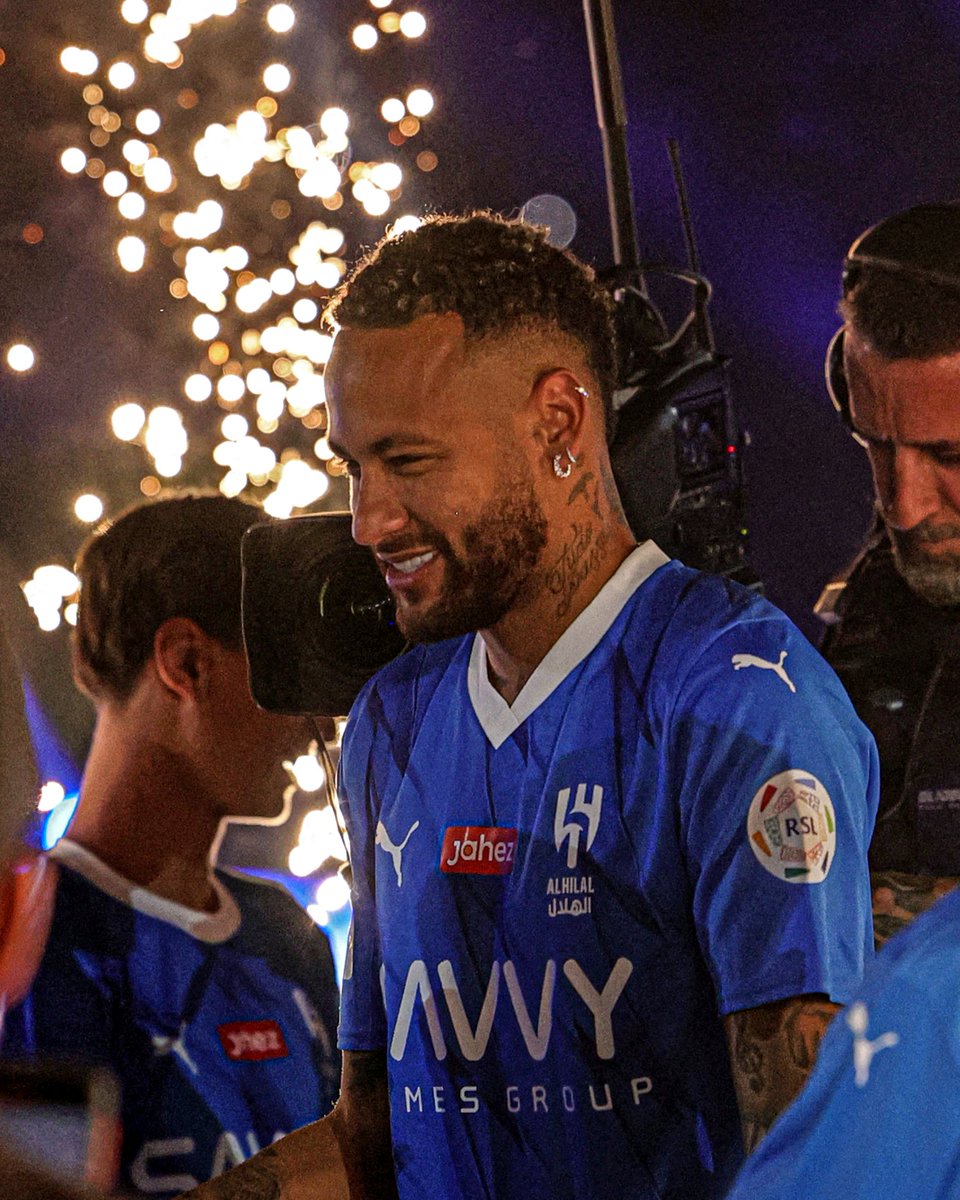 goal's tweet photo. Neymar is presented as an Al-Hilal player 💙 https://t.co/1dN4dFKqzp