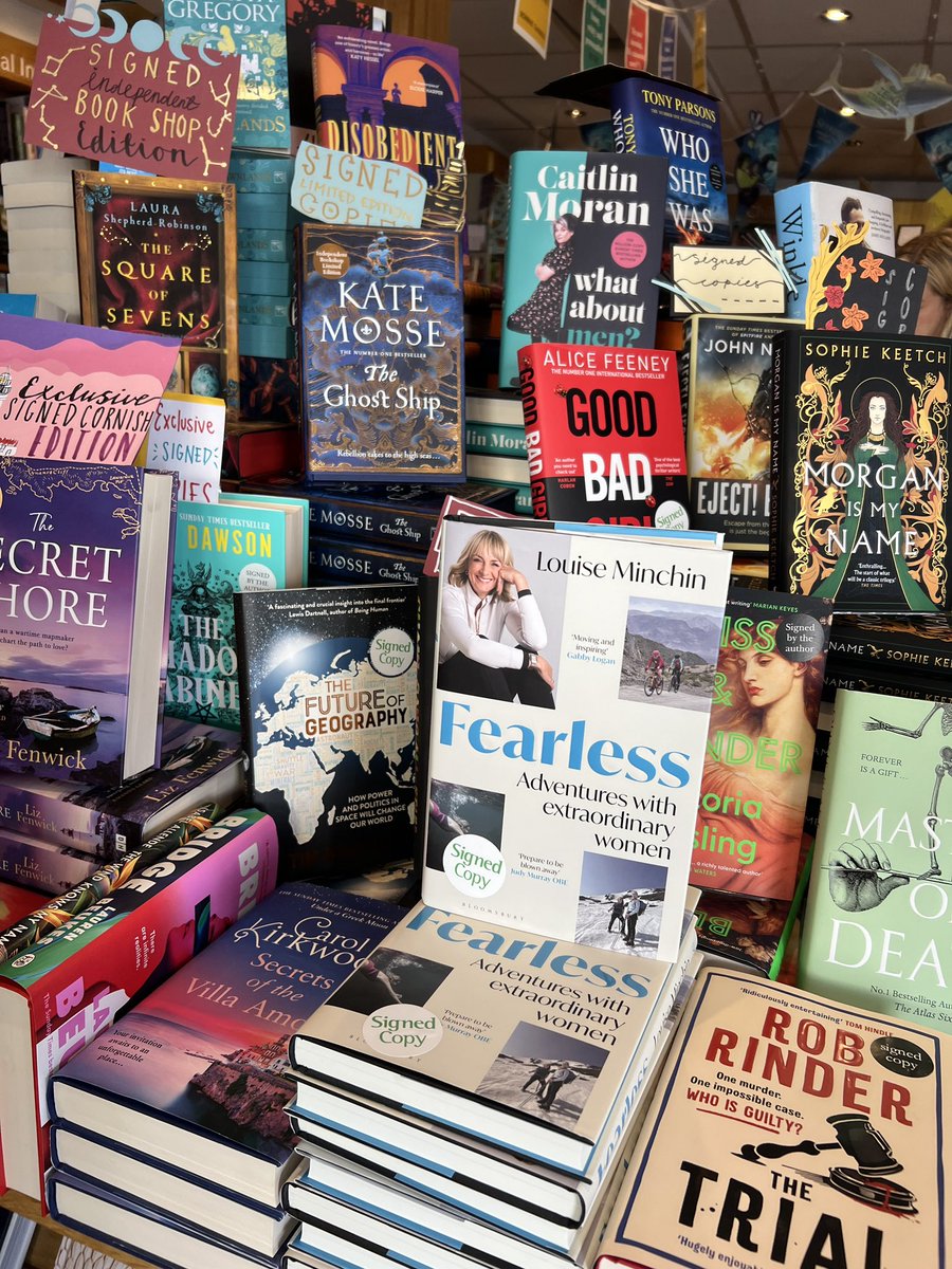 What fantastic company to be in! #fearless surrounded by great books written by lovely friends @katemosse @carolkirkwood @RobbieRinder 📚📚📚 Thanks to @padstowbooks ❤️