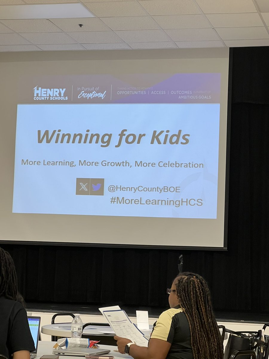 theehappyhive's tweet photo. Woke up early this morning and decided to learn more tips &amp; tricks that I could add to my teacher toolkit in my fourth year! @HenryCountyBOE #MoreLearningHCS https://t.co/EBv4uX1Fde