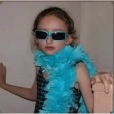 AlanFrancois's tweet photo. La que me hizo fácil la salida del closet fue mi hermana de 12 años cuando le conté que tenía novio y lo único que me preguntó fue TIENE CASA FAMILIAR EN LA COSTA? https://t.co/1hzQCoaT4D