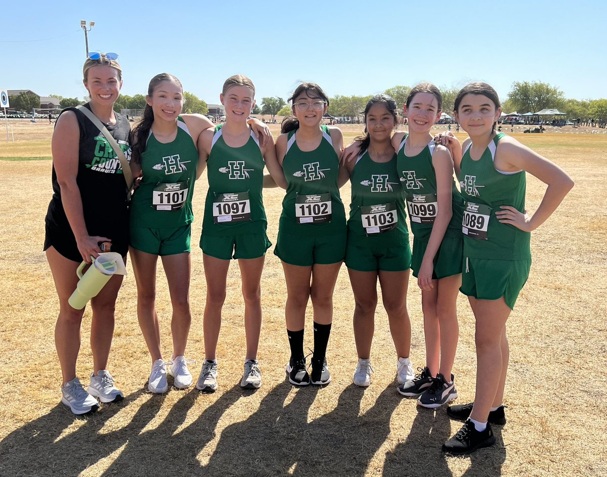 HJHLadyBraves's tweet photo. So proud of these Lady Braves! First meet of the season is in the books. Way to represent this morning at the Woodhouse Invitational in the scorching heat! โ๏ธShout out to Jenna for her 2nd place medalโผ๏ธ๐โญ๏ธ #behowardbrave
#hachiepride https://t.co/5G9Minxbqk