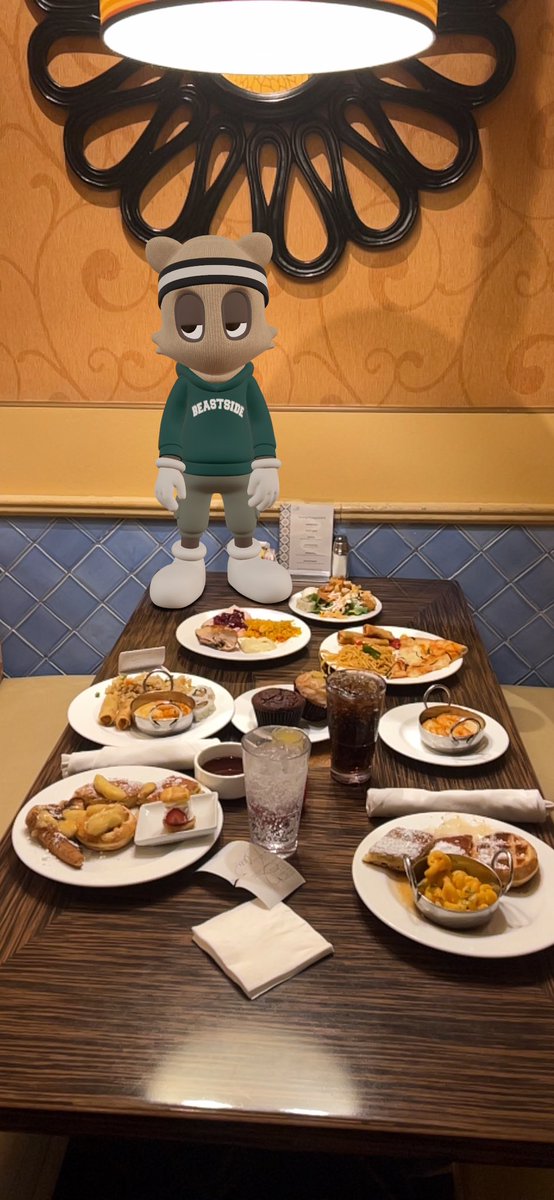 Von_Morpheon's tweet photo. Adventures w/Kobe🥕 aka aKOBEcalledKARROT$ *Las Vegas Episode 6*
HAD to upgrade to the Fountain View for wifey 41st burfday so we could enjoy the nightly shows in a more comfortable setting
#BeastView
#AKCK was not impressed by the 🎰 AT ALL
Had to hit the buffet
#BeastFeast https://t.co/K8DtLZGqEP