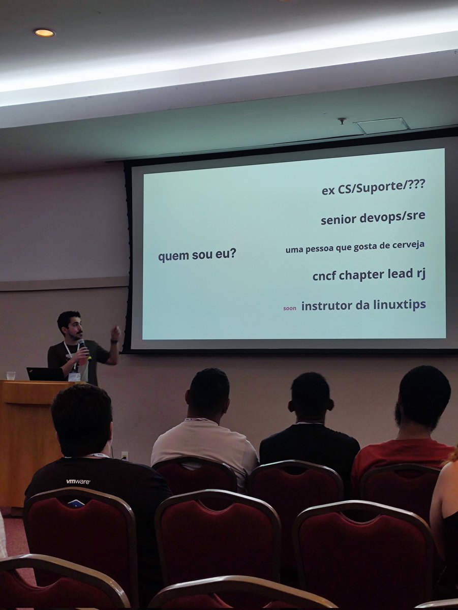 ovargasdaniel's tweet image. @indiepagodeiro falando sobre terraform e como passar para o próximo nível, sensacional! 
Me identifiquei na parte da cerveja ! 

@devopsdayrio #devopsdayrj2023