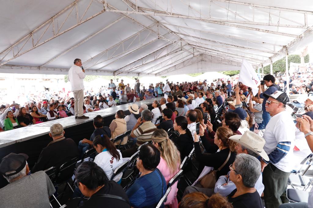 Iniciamos el día en Ocotlán, Jalisco, tierra símbolo de perseverancia y fortaleza, con una asamblea vibrante y llena de entusiasmo.

Seguiremos consolidando el camino hacia la paz para que todas y todos podamos vivir con tranquilidad y confianza.

La solidaridad y la esperanza