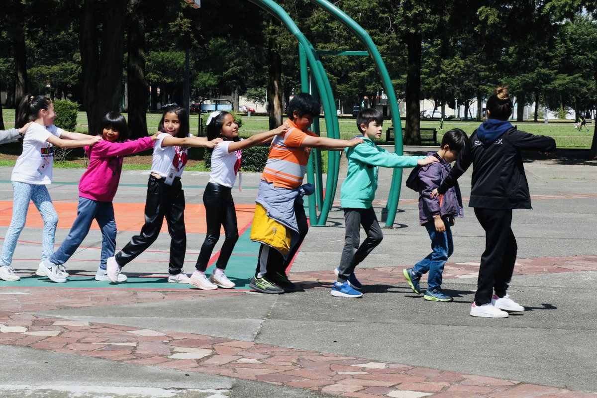 Victori08117024's tweet photo. Con concluyó con gran éxito la segunda edición del Curso de Verano #AventuraAdaptada, para niñas, niños y adolescentes con discapacidad en  Parque Metropolitano Bicentenario, en Toluca.
Felicidades a todos los participantes 👏🏻👏🏻. #CursoDeVerano #DeporteAdaptado https://t.co/3JT8hA3A0P