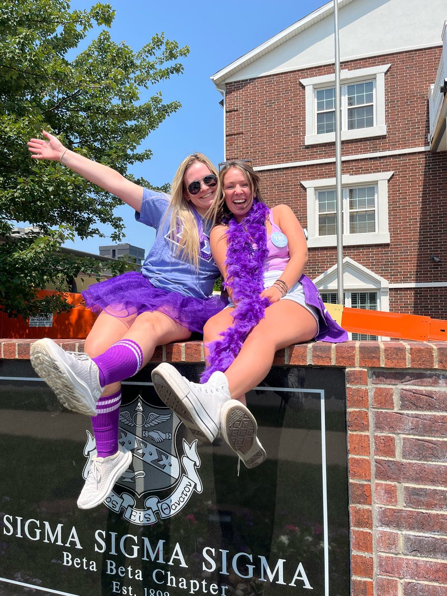 MoStateTriSigma's tweet image. Last day of work week means we are partying like it’s 1898!!🕺🕺