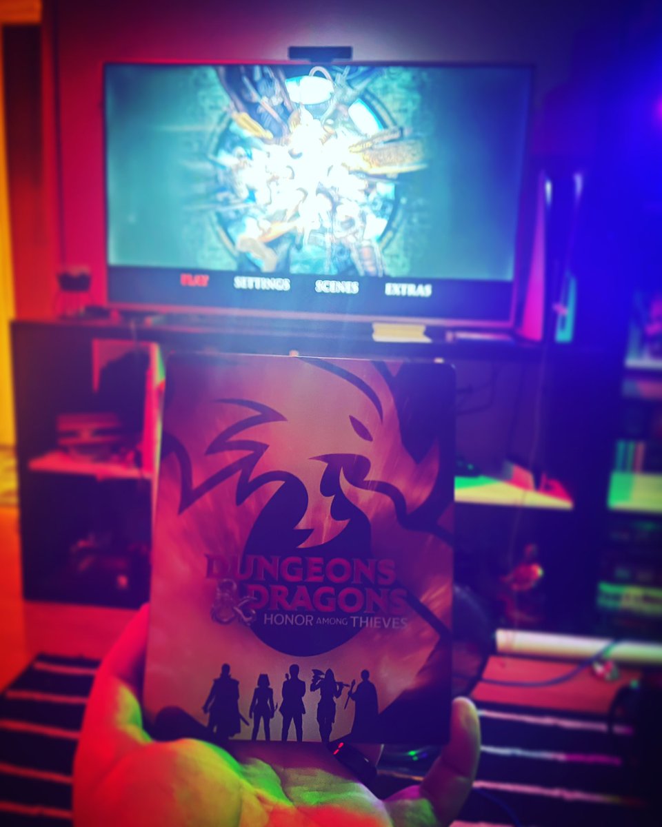 Movie night with the boys ⚔️

(And y’all know I had to go for the 4K steelbook edition… 🤓)
