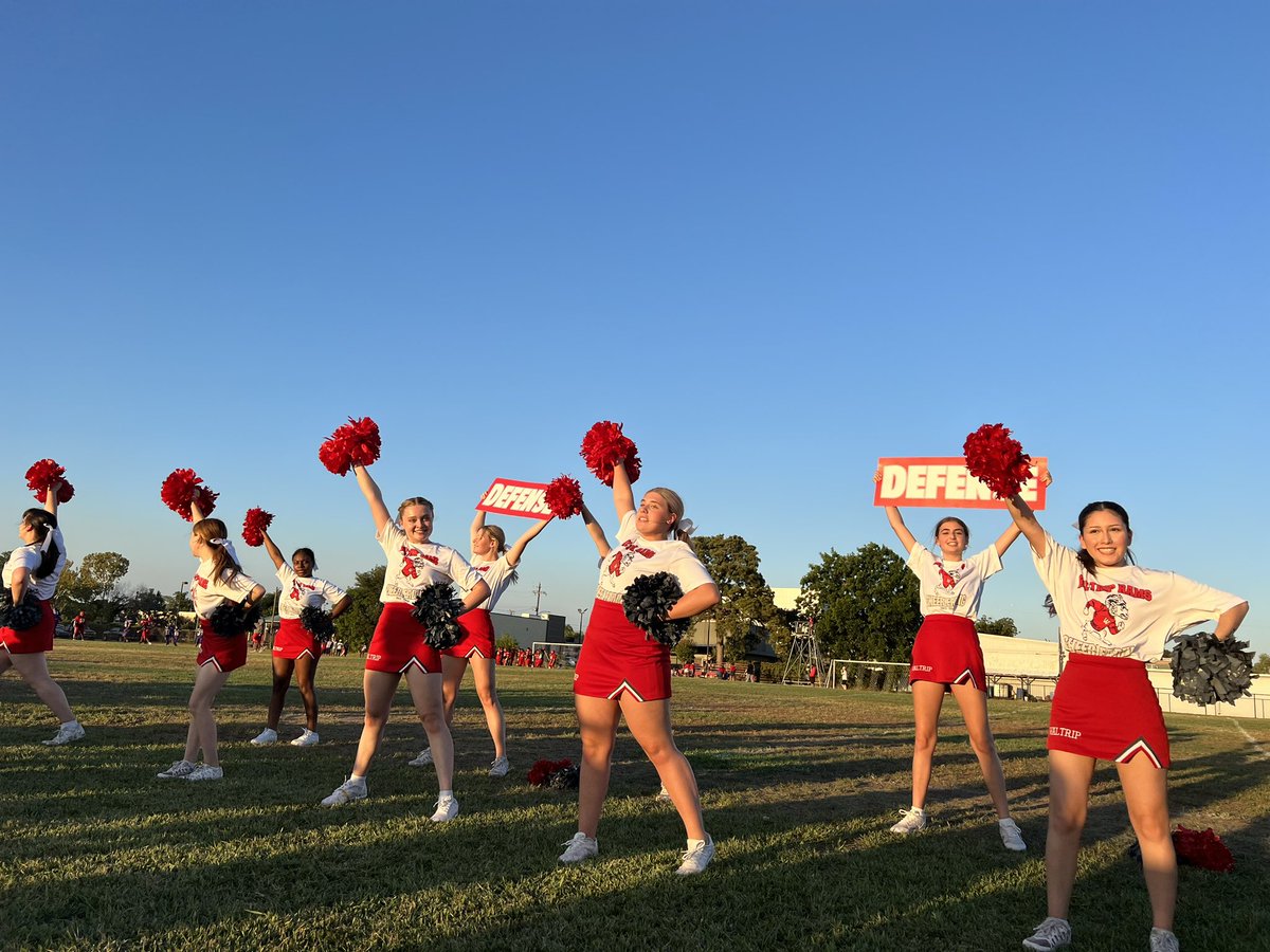 Waltrip Cheerleading tweet media