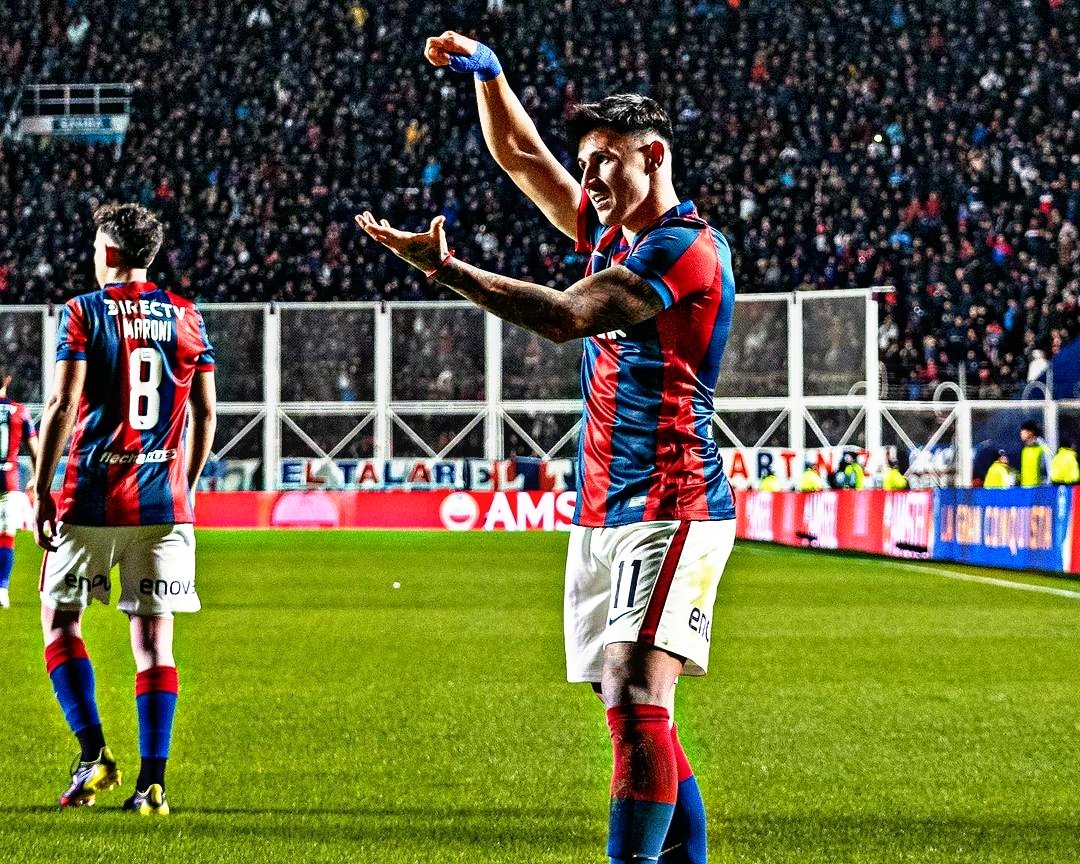 DebateSL's tweet photo. #Bareiro ¿deja el club? 👋
🚨 Un equipo de Arabia Saudita estaría dispuesto a desembolsar U$S 4M por el delantero de San Lorenzo. El partido de mañana podría ser el último de Adam en la institución.
ℹ️ @PabloLafourcade https://t.co/AuTkYngTes