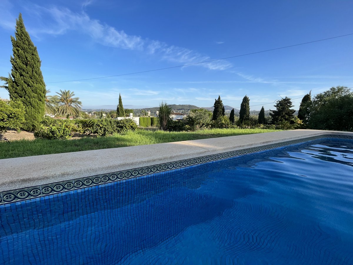 andytheedom's tweet image. Evening swim with a view …. #spain