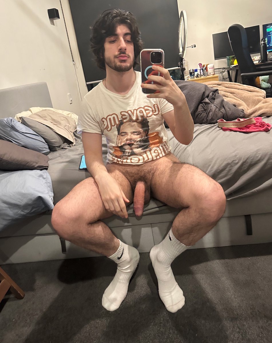gaymerboyjax's tweet photo. did you eat today? https://t.co/lKrr1imrED