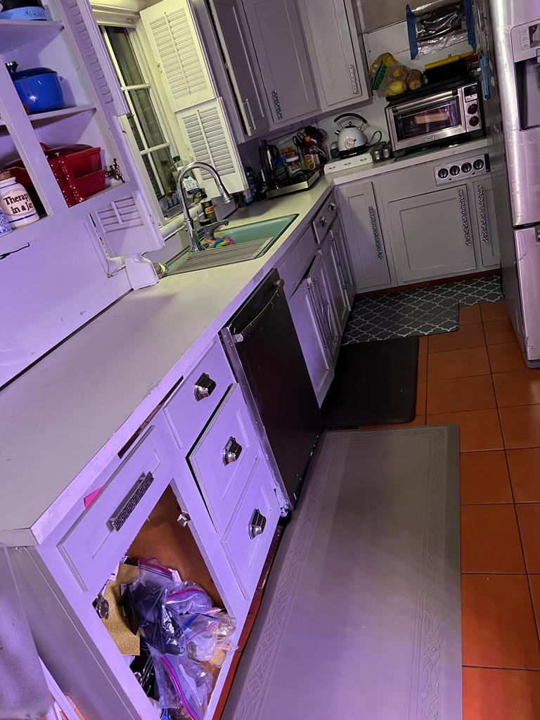 CleaningGloria's tweet photo. It's weekend again guys let Gloria Cleaning give you that awesome Cleaning you have always wanted ..Be sure to call +1 838-201-3231 to book your cleaning session today! Visit our website https://t.co/7cRODrtnYX for more information. #NiceClean #GloriaCleaning #SparklingSpaces https://t.co/0mAHIlGDlf