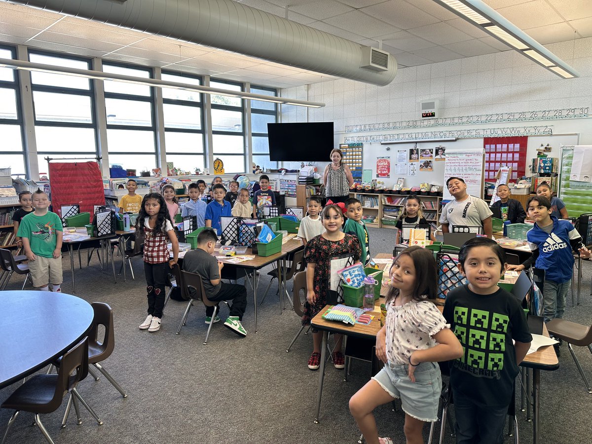 New River Elementary (@newriverknights) on Twitter photo Kinder & 1st grade first day of school. Going for gold. 🥳 #NRKnightsPride💙💛 <a href="/nlmusd/">Norwalk-La Mirada Unified School District</a> Kinder & 1st grade first day of school. Going for gold. 🥳 #NRKnightsPride💙💛 <a href="/nlmusd/">Norwalk-La Mirada Unified School District</a>