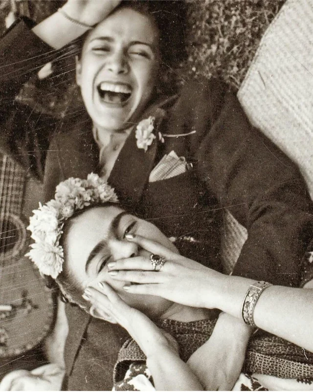 <a href="/historyinmemes/">Historic Vids</a> Frida Kahlo with then girlfriend (1954)