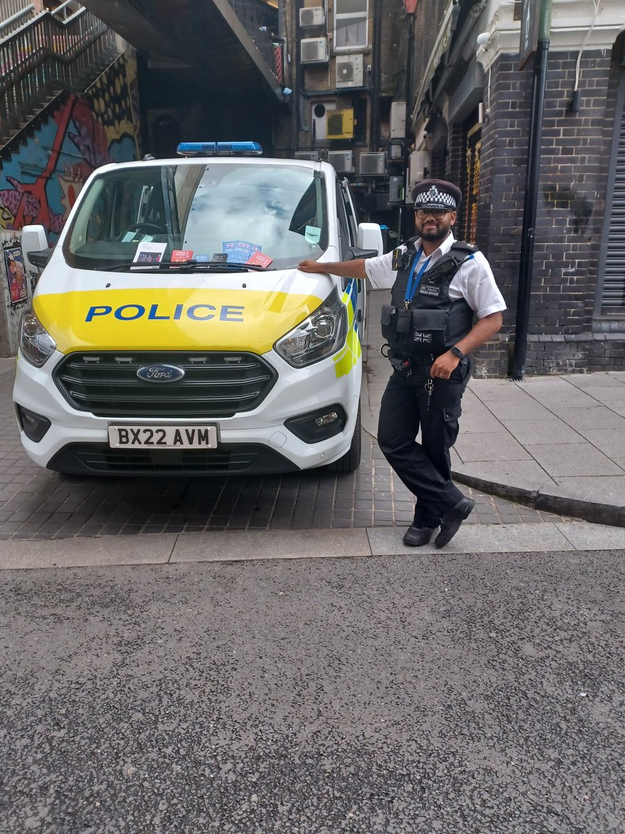 FairfieldSNT attended Surrey Street Market today to offer crime prevention advice. we hope the advice given was helpful
New dates will be added . If there is another location in Fairfield you would like us to attend, please let us know
#mylocalmet 
<a href="/MPSCroydon/">South Area - Croydon MPS</a>