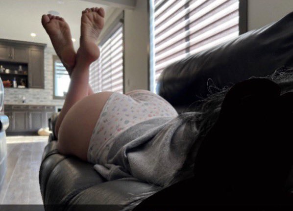 Callherriah's tweet photo. Im bored and horny😞(Dm to buy)

#pyt #freaky #pawg #squirt #exposed #exposedteens #teens #freakyteen #feet #megalinkfiles #collegeteen #leakednudes #leaked #sellingcontent #teen #whitegirl #horny #latinapyt #dropbox #nsfwtwt https://t.co/Da1mKVG6xn