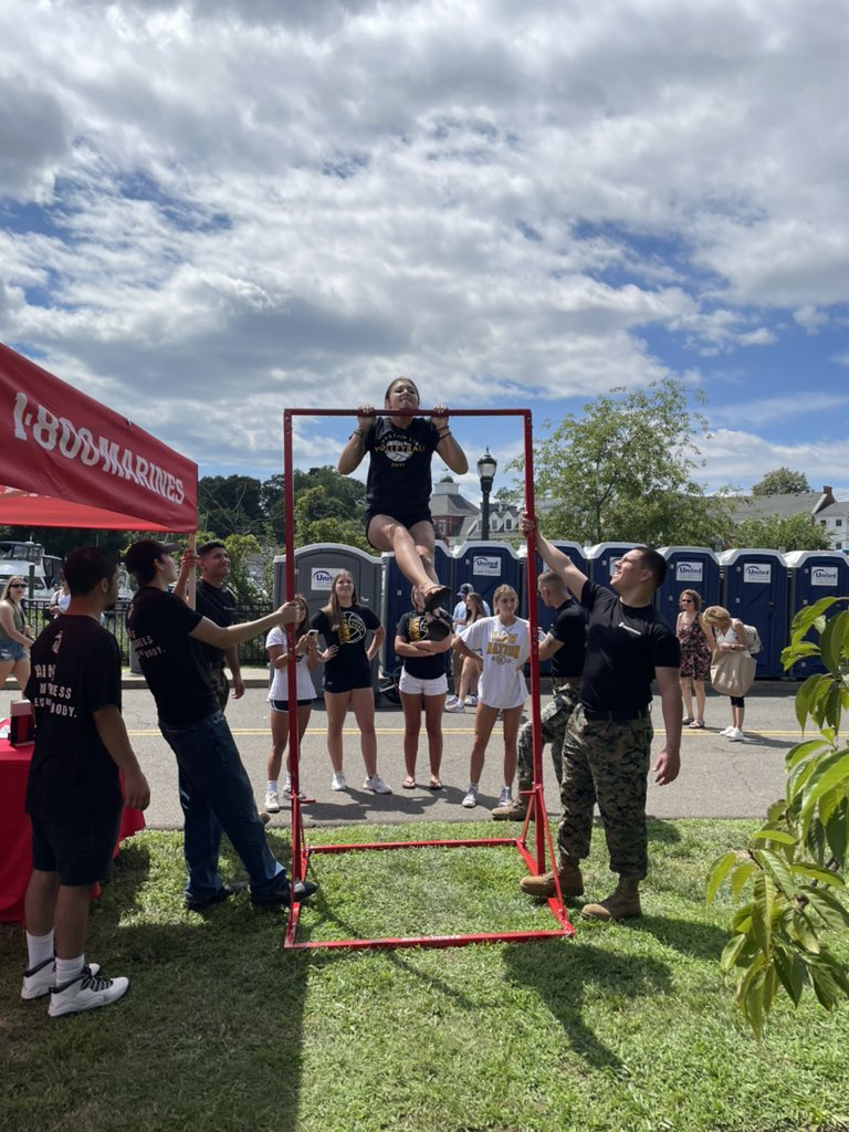 JLHSVolleyball's tweet image. Girls are showin’ em how it’s done.  #killinIt #LV #readyForSeason
@jlawadvocate @JLHSAthletics