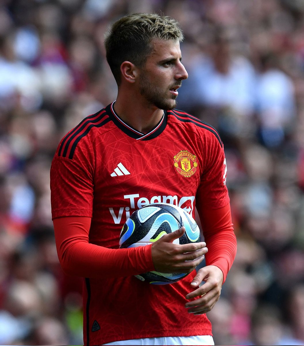 fuddyvin's tweet photo. I am not sure if Mason Mount is really what Manchester United needed. We need possession based midfield. Mount is not that.

I tried to give Ten Hag a benefit of doubt on this signing. I hoped Mount would prove me wrong.

It's starting to get ugly. #MUFC_FAMILY https://t.co/UNNPQ9U6XO