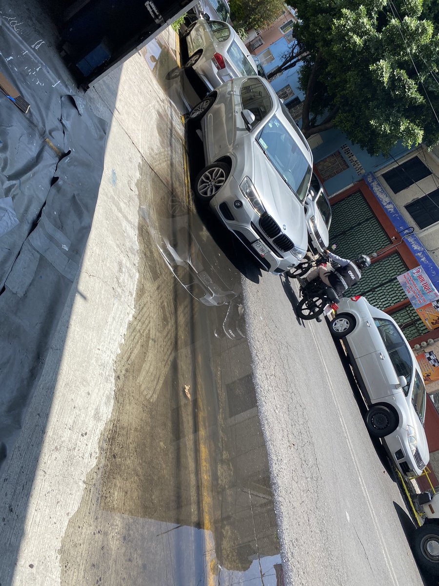 mjsalgador's tweet photo. @SacmexCDMX @SacmexCDMX ojalá ustedes me puedan ayudar llevo varios reportes en Locatel y en la alcaldía,y nada que atienden. Desasolve coladera cuando llueve se mete el agua al predio. Norte 50 #5137 la joyita @TuAlcaldiaGAM por favor ayuda!!! https://t.co/x5IsI8EkPD