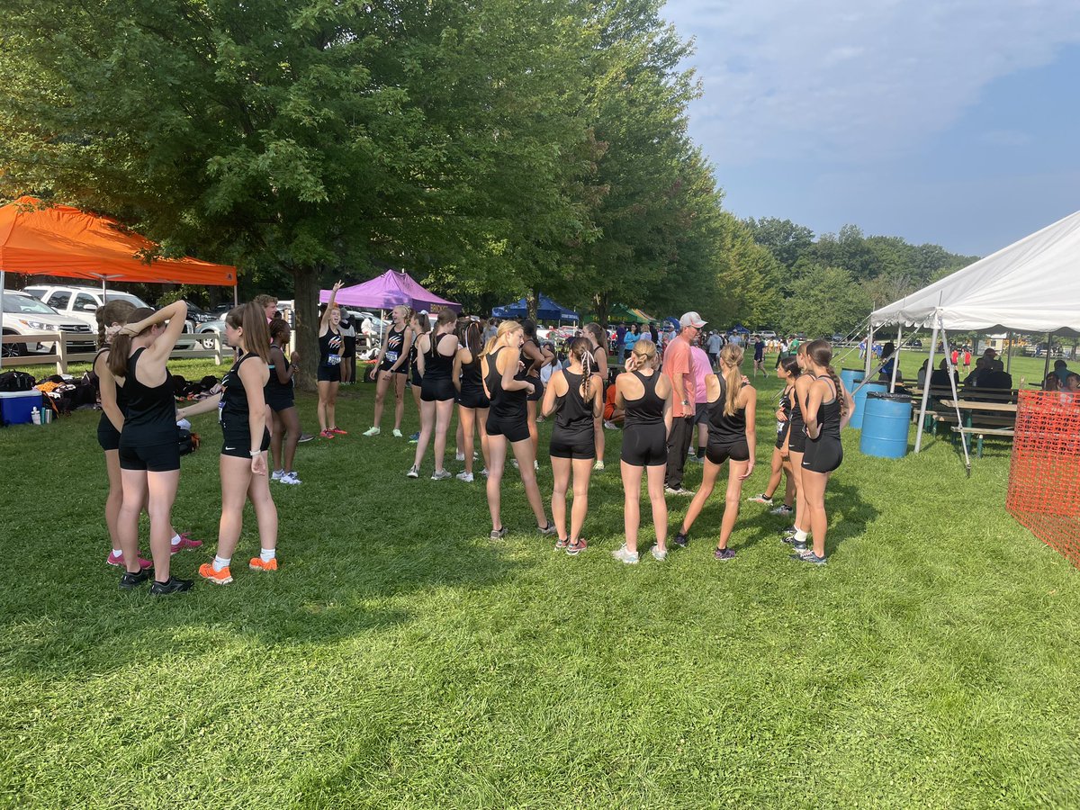 WarsawXc's tweet photo. Some working being done at the Larry James Inv. today. The team placed 6th overall with Sami Rastrelli finishing 8th (20:23) and Eden Metz in 10th place (20:31).   #bebetter https://t.co/KZrk6v8M8a