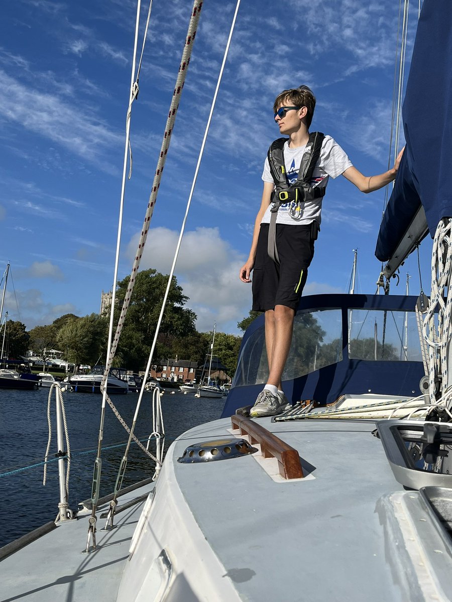 TheCavernoma's tweet photo. It was never going to be long before I was back on the water… less than 24hrs from South Korea and the #WorldScoutJamboree 🇰🇷🐯 and I’m in my happy place!⛵️🇬🇧
#UK25WSJ #DreamWild #InYourElement #SeaBeyondYourHorizons https://t.co/dxu4rlyJGR