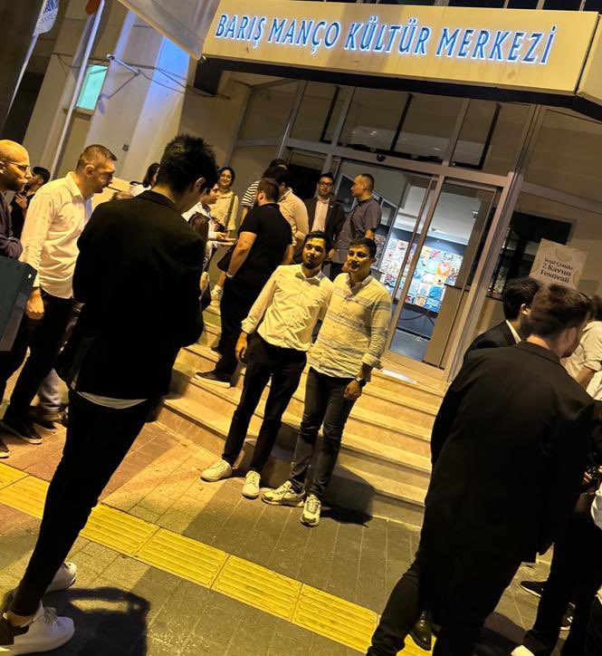 Genel Başkanımız Gençosman Killik ve MYK üyemiz Caner Arduç Balıkesir’in Bandırma ilçesinde düzenlenen üye katılım töreninde partimize katılan genç üyelerle bir araya geldi.