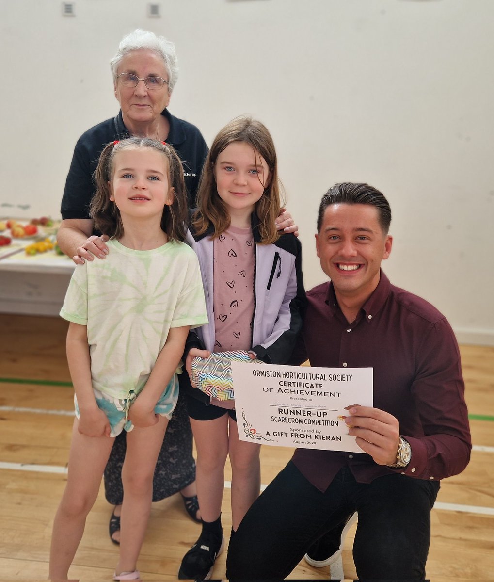 agiftfromkieran's tweet photo. Ormiston Flower Show 🌸🍅🥕 today where we sponsored the scarecrow competition. More winning scarecrows ⬇️ https://t.co/LvvKmXhgL0