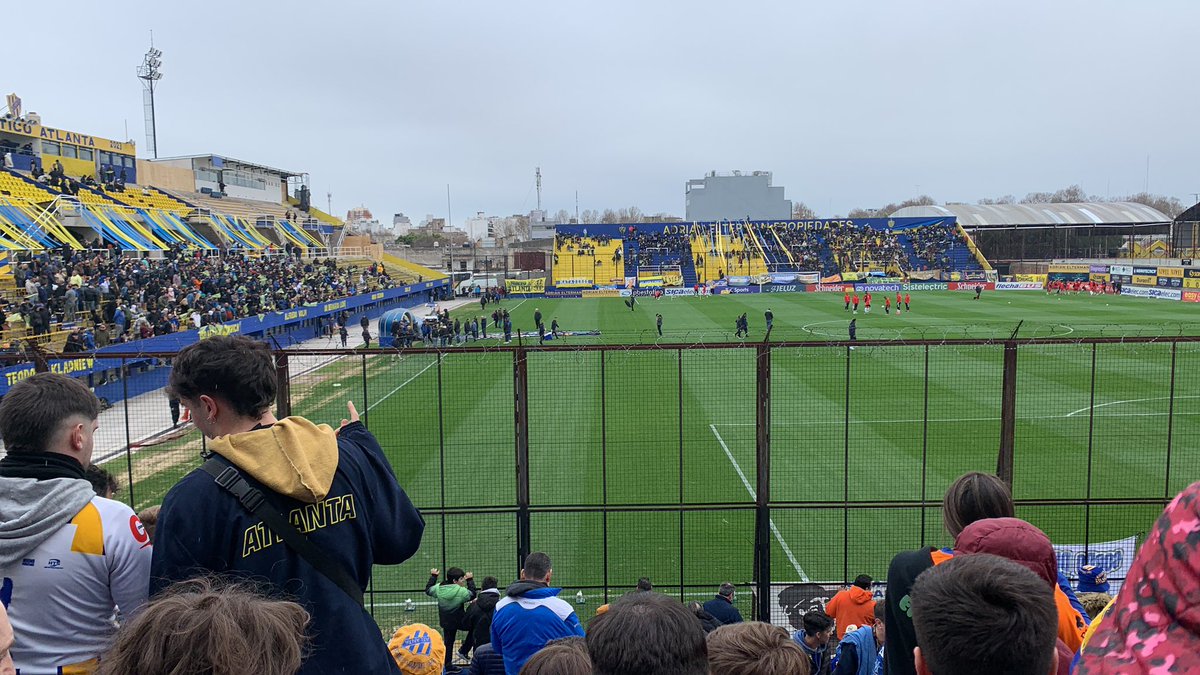 alutefryd's tweet photo. @elshowdeatlanta Vamos bohemio!!! https://t.co/yqYPERuJjd