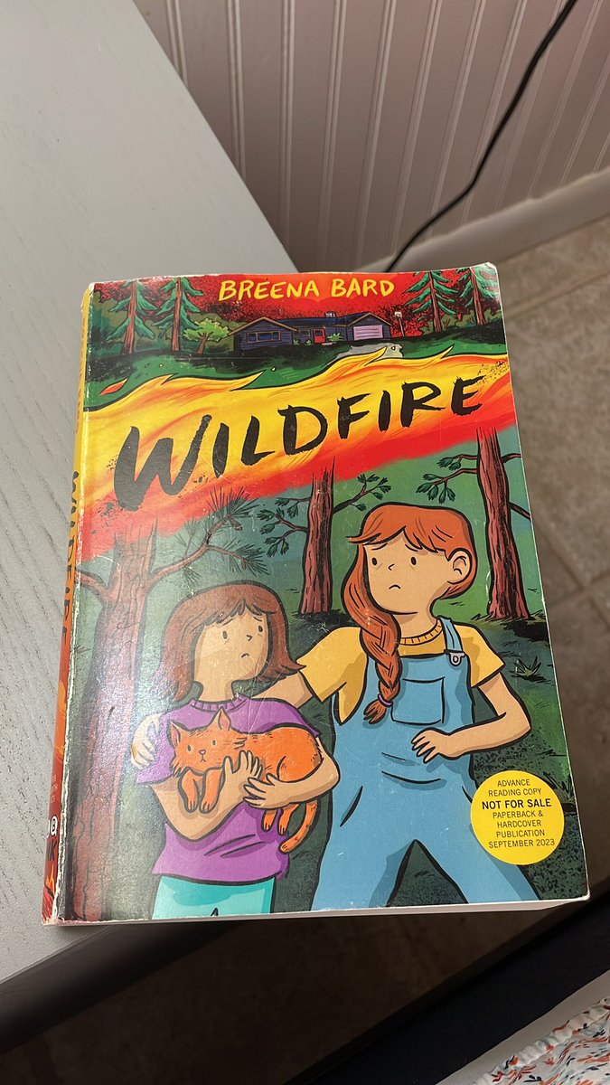 Jennifer Halbur 🤓📚💜 tweet media