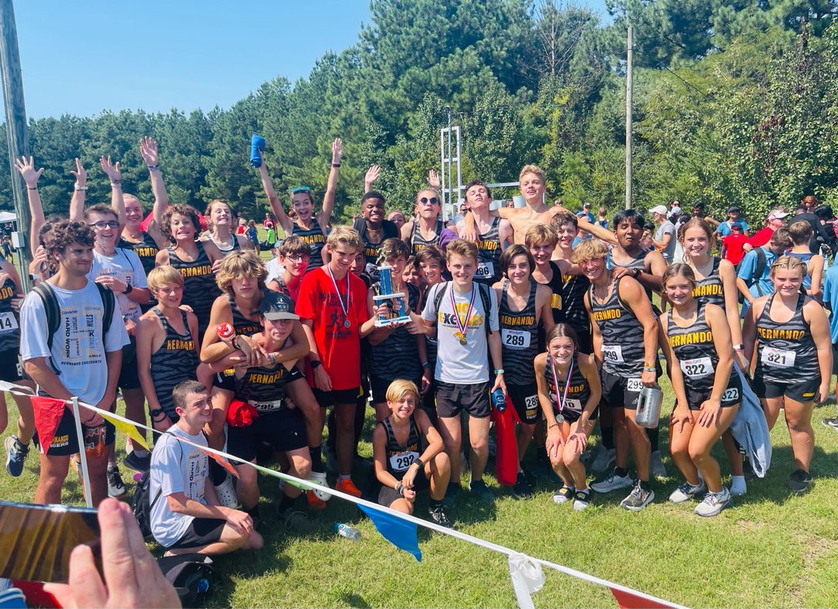 HernandoRunning's tweet photo. Great meet day! We had 3 of each place in the top 10 of their races. Graham took 1st at 16:52 and Trace 2nd at 18:29. Kaitlyn took 1st at 19:15 and Kyleigh second at 21:02. Boys took first place and girls took second (lost by 5 points). Great job Tigers!! #HernandoRunning https://t.co/XJwbNJ7wwo