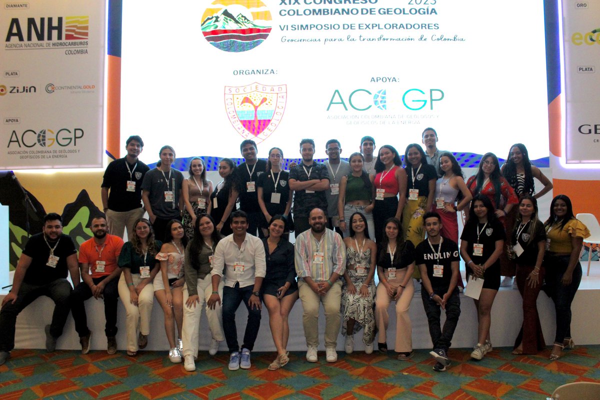 socoldegeol_org's tweet photo. Y así finalizamos nuestro XIX Congreso colombiano de geología y VI Simposio de Exploradores, gracias a todos por acompañarnos y hacer parte de esto. 🌎🇨🇴⚒️

Nuestra invitación es a en tiempos de incertidumbre trabajar en equipo, agremiarnos y construir sociedad. https://t.co/1haFYUvYVq